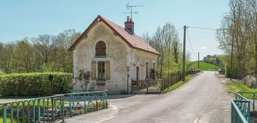 Maison éclusière du bief 91 du versant Yonne, à Tanlay