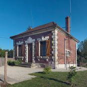 Maison éclusière du bief 112 du versant Yonne, à Brienon-sur-Armançon