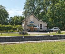 Maison éclusière du bief 89 du versant Yonne, à Tanlay