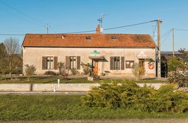 Maison éclusière du bief 1 du versant Yonne, à Pouilly-en-Auxois.