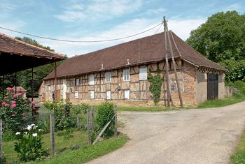 Ferme liée au domaine de Lusigny (Sornay).