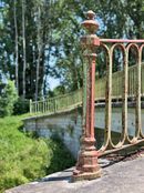 Canal de Bourgogne&nbsp;: détail du garde-corps du pont de Potangey sur le bief 71 du versant Saône à Aiserey.