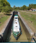 Canal du Nivernais&nbsp;: écluse double 09 et 10 du versant Loire à Mont-et-Marré.