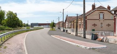 Canal du Centre&nbsp;: maisons ouvrières à Montceau-les-Mines, bief 09 du versant Océan.