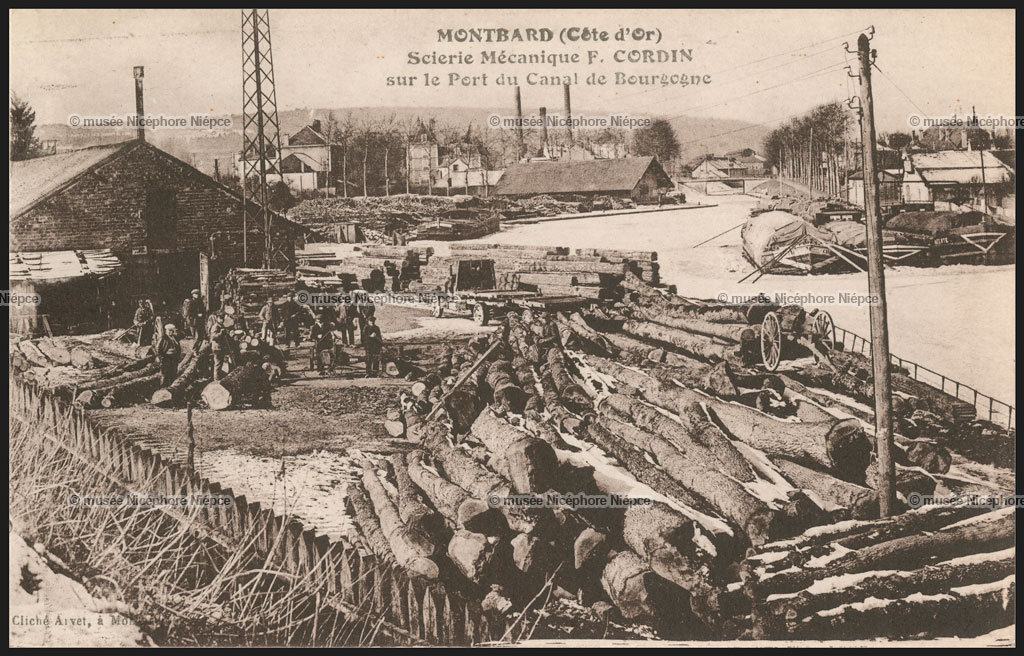 Arvet, CLB Besançon (éditeur). Scierie mécanique F. Cordin, sur le port du canal de Bourgogne, à Montbard. 1er quart du 20e siècle. Phototypie. 
Coll. musée Nicéphore Niépce – Chalon sur Saône -  inv. n° 1975.19.21425.182.2